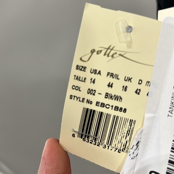 PROFILE BY GOTTEX BELLE CURVE V-NECK HALTER TANKINI TOP - Picture 6 of 8